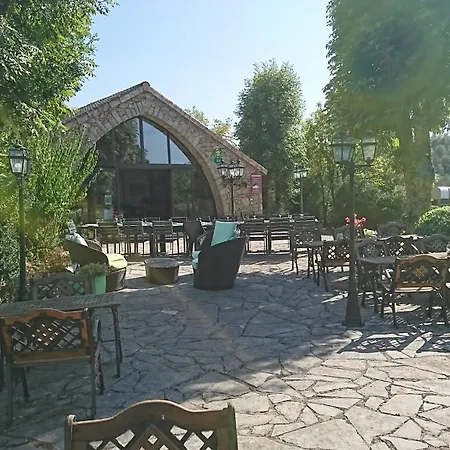 فندق مبيت وإفطار Les Busserolles 3*