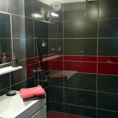 Les Busserolles فندق مبيت وإفطار 3*